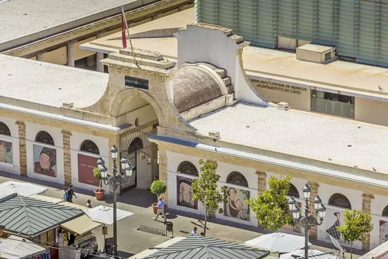 Reforma del Mercado Central de Abastos en Cádiz: 555.965€