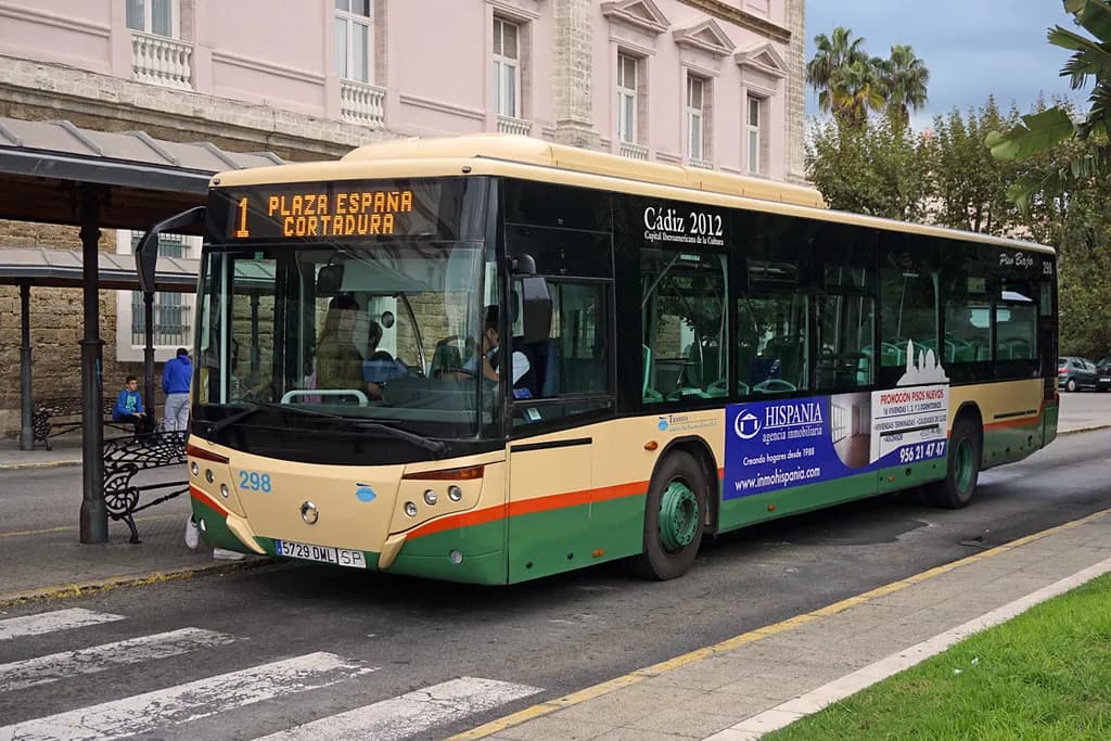¿Qué pasa con el precio del bus en Cádiz?